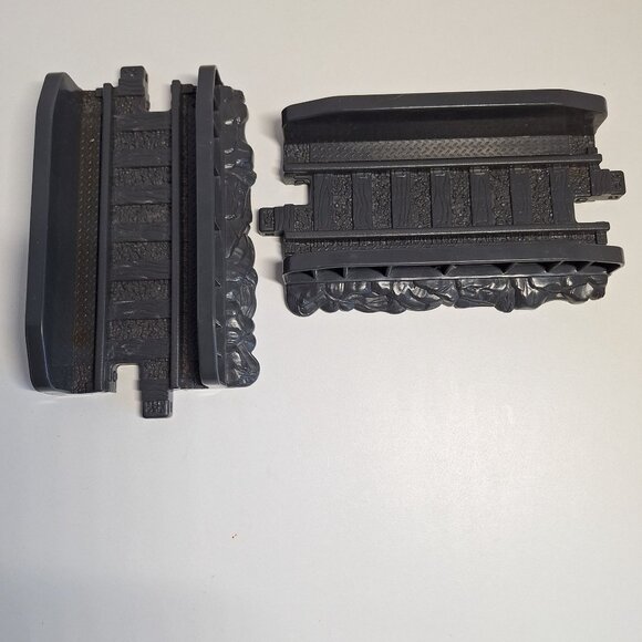 2 GeoTrax Railroad Trestle Gray Train Track Lot Mattel 2003 - Picture 2 of 5